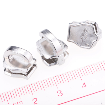 OEM ODM MIM Metal Injection Molding Zipper Head 5x4x2mm Silver Color